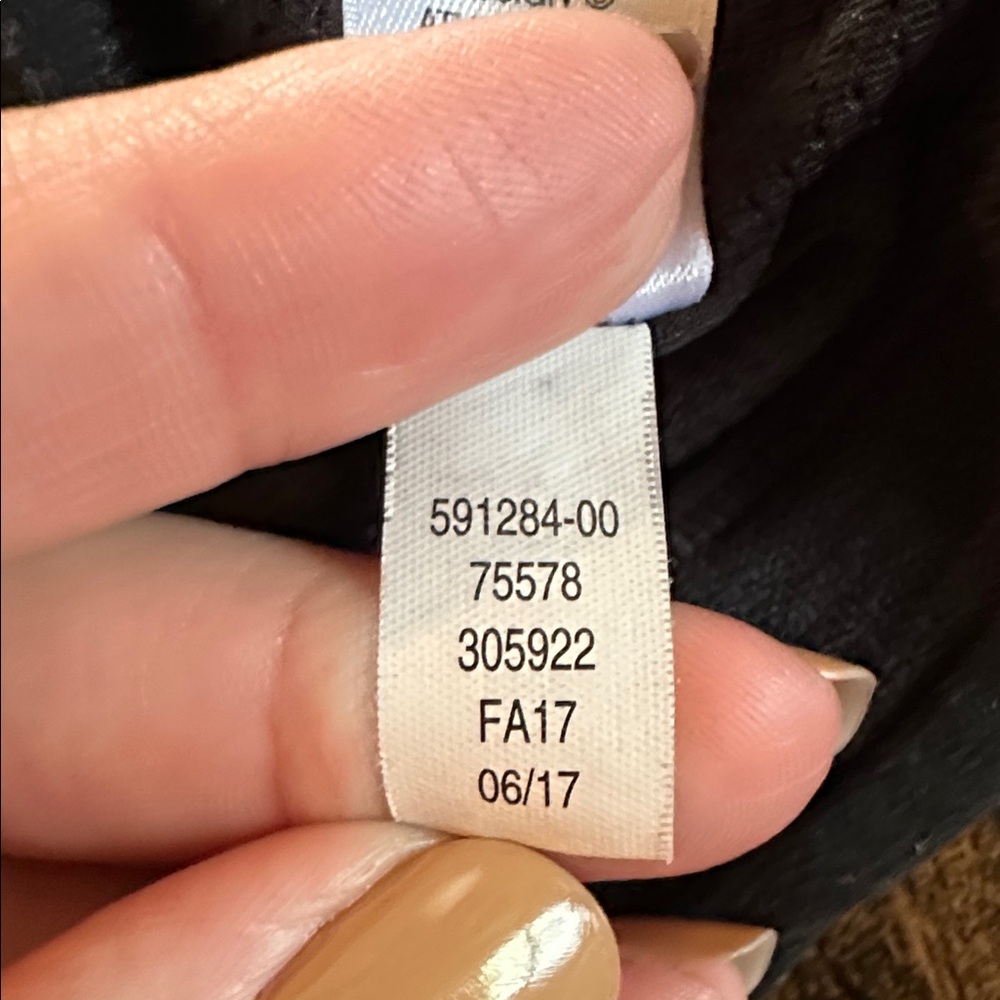 Athleta Fully Focused Sports Bra Black - Picture 7 of 9